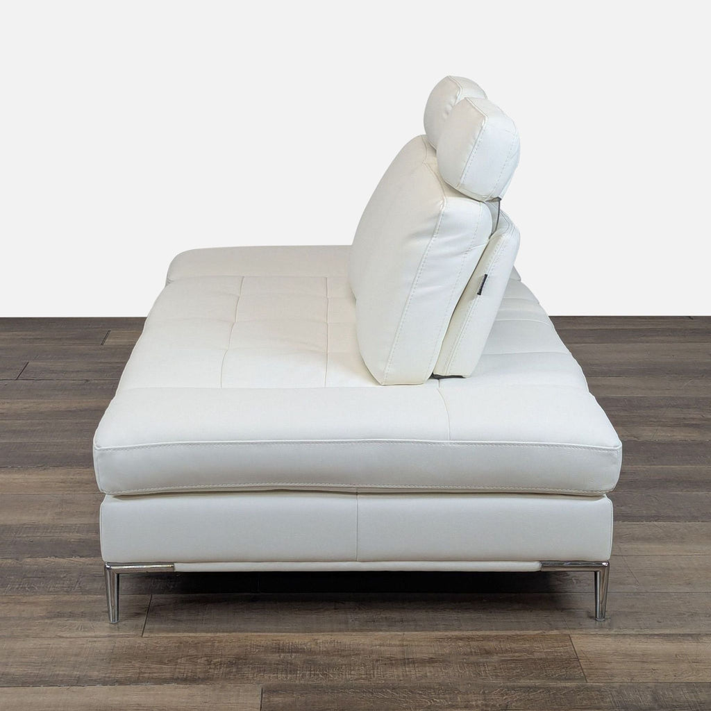 Modani Livio Modern White Leather Loveseat
