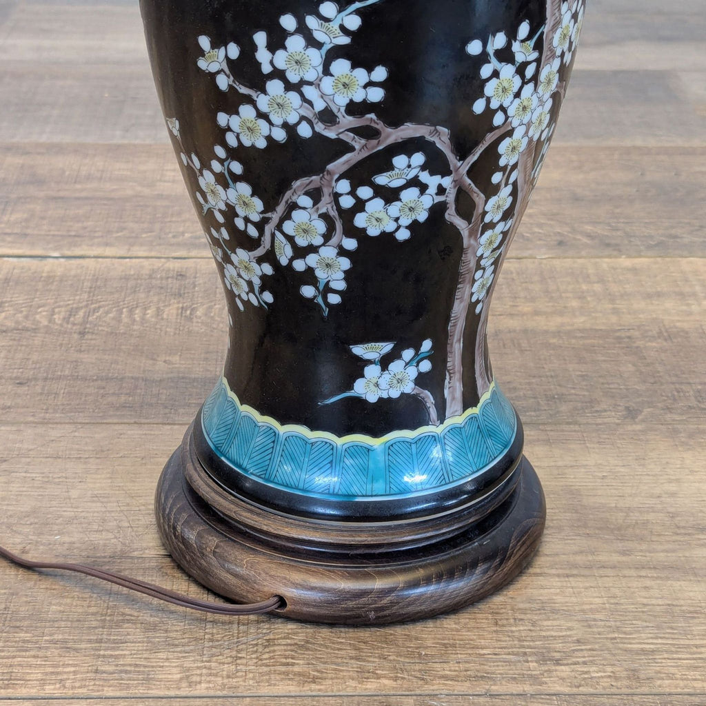 Hewitt & Hitchcock Floral Table Lamp with Shade