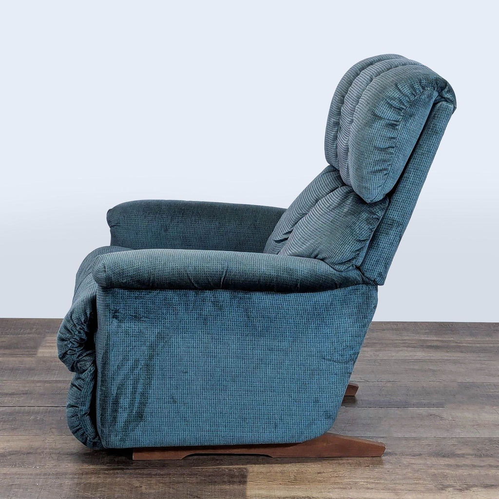 La-Z-Boy Classic Blue Recliner