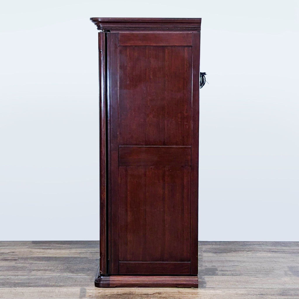 Le Cache Wooden Wine Refrigerator with Glass Door and Racks