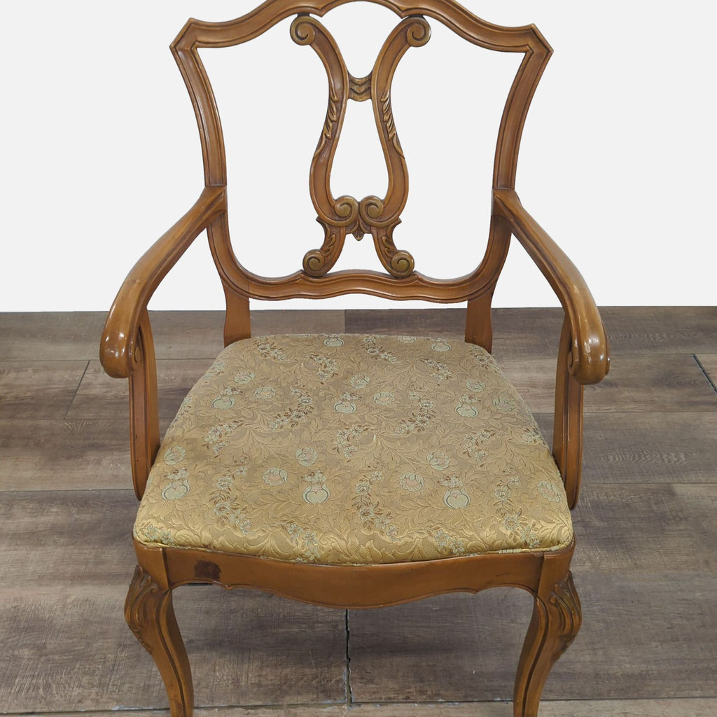 Vintage French Provincial Style Dining Table and 6 Chairs