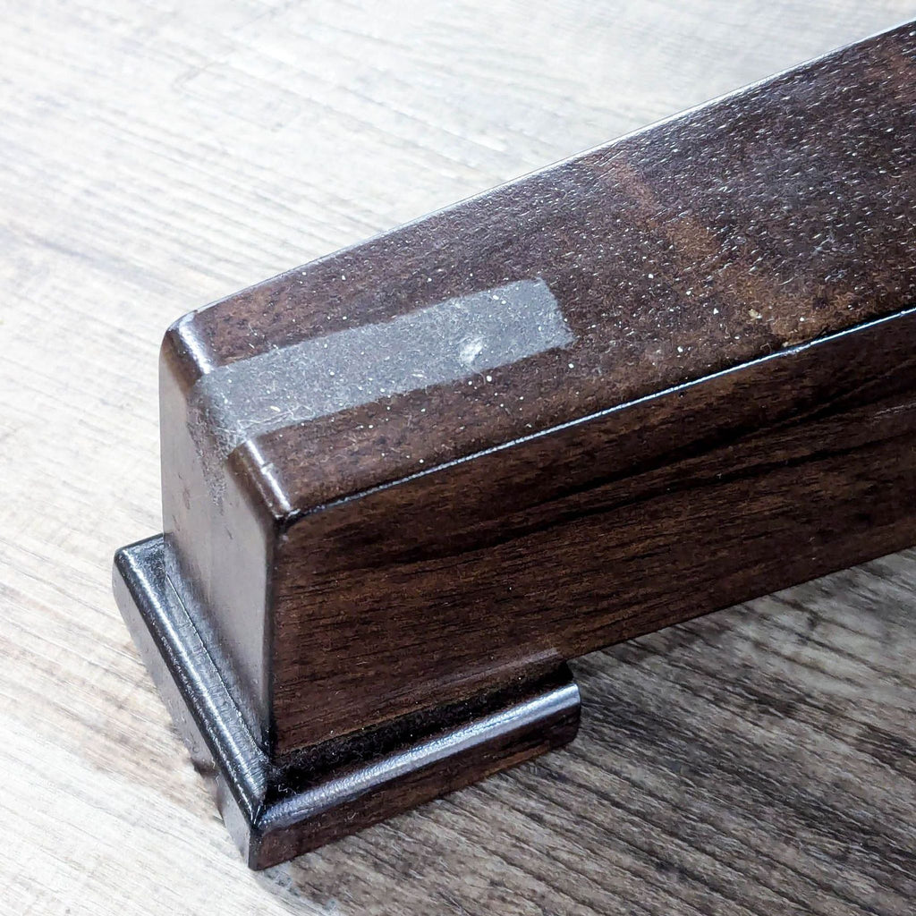 Rooms To Go Round Drop Leaf Table with 4 Slat Back Chairs in Cherry Merlot