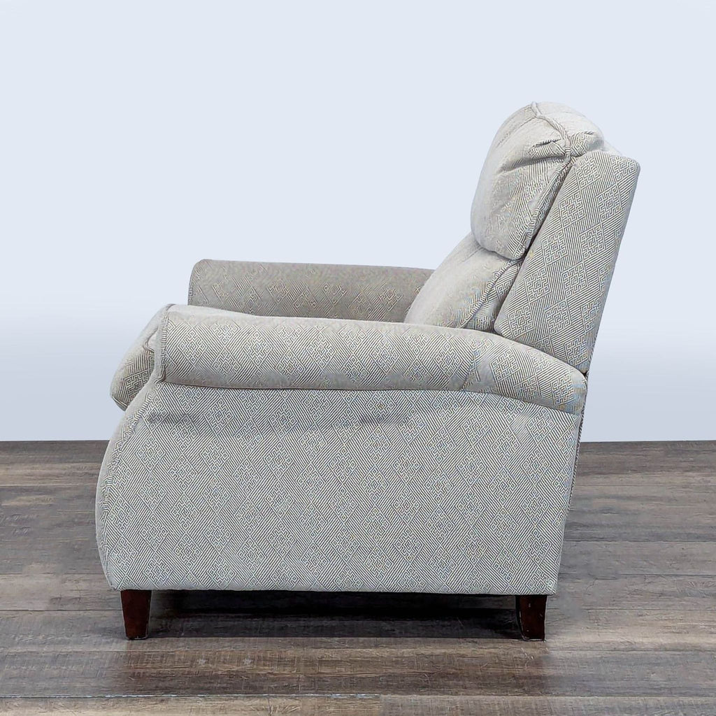 Comfort Design Classic Push Back Recliner