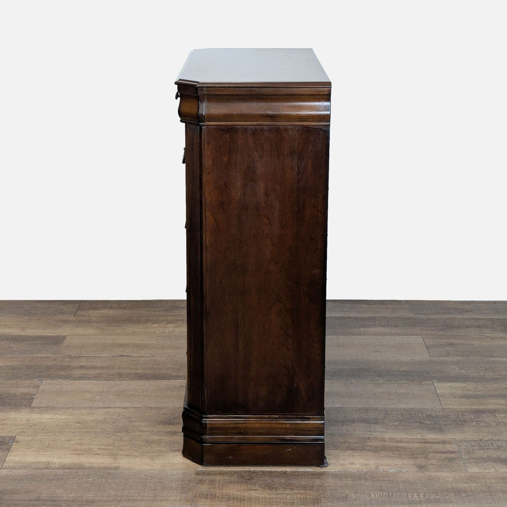 Ashley Furniture Classic Hamlyn Five Drawer Chest