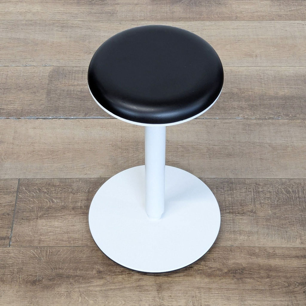 Haworth Tilt Stool