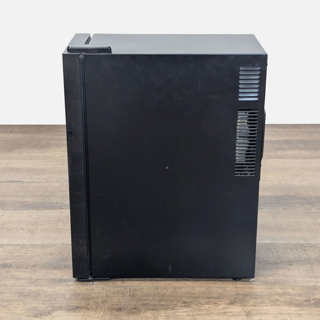 Ivation - 12 Bottle Thermoelectric Wine Cooler, Quiet Freestanding Wine Fridge - Black