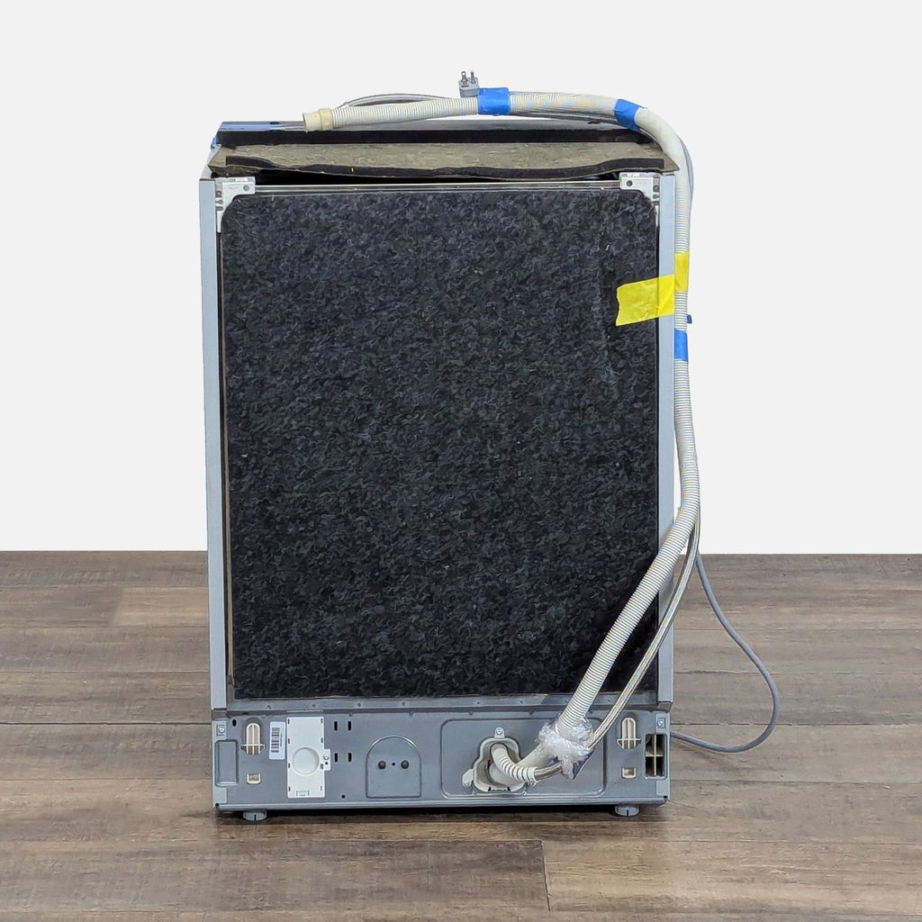 Miele Stainless Steel Built-In Dishwasher - Spacious and Efficient