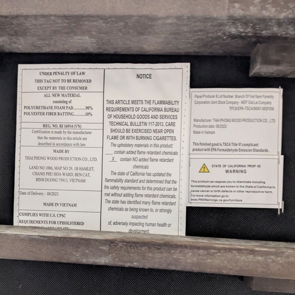 Living Spaces Pollie Farmhouse Style Extendable Dining Table