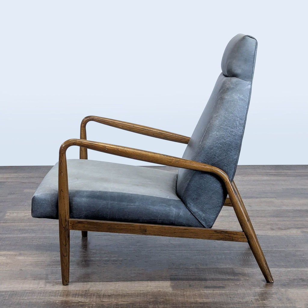 Mid-Century Modern Style Leather Lounge Chair