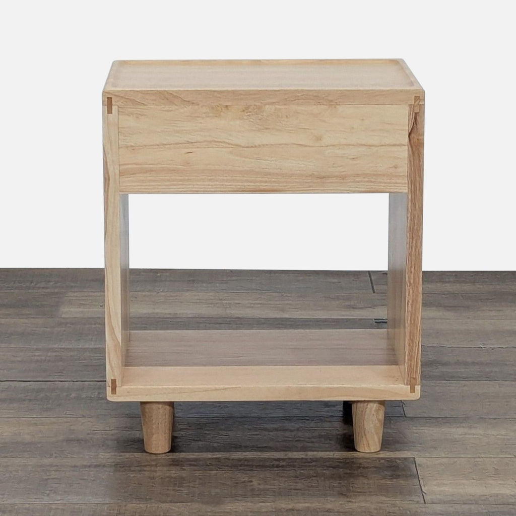 Thuma Classic Nightstand