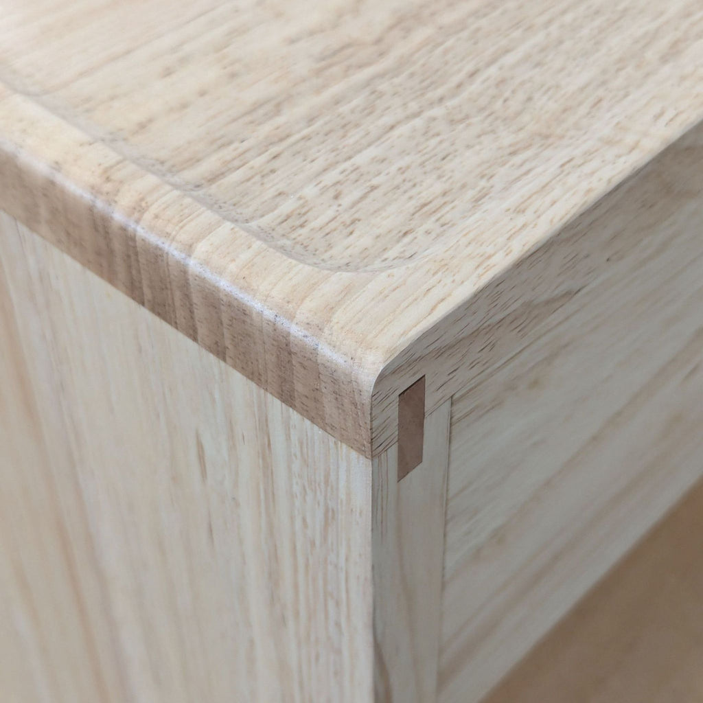 Thuma Classic Nightstand