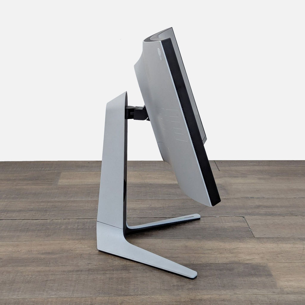 Alienware Curved Ultrawide Monitor – Immersive Display, Sleek Design