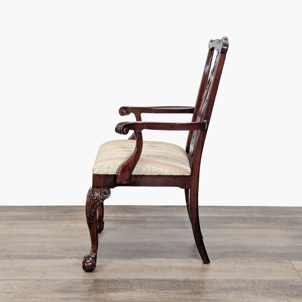 Set of Eight Ethan Allen English Chippendale Dining Chairs