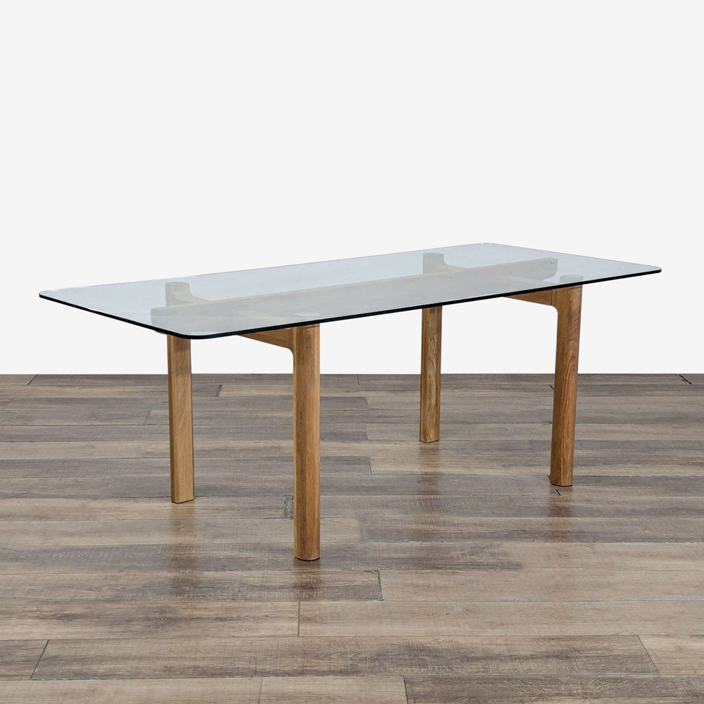 EQ3 Place Dining Table