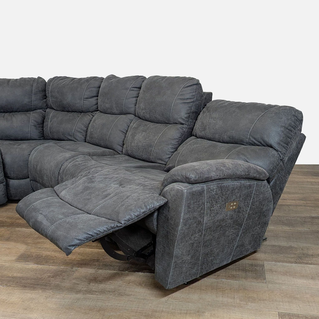 La-Z-Boy Trouper Sectional with Chaise and Storage