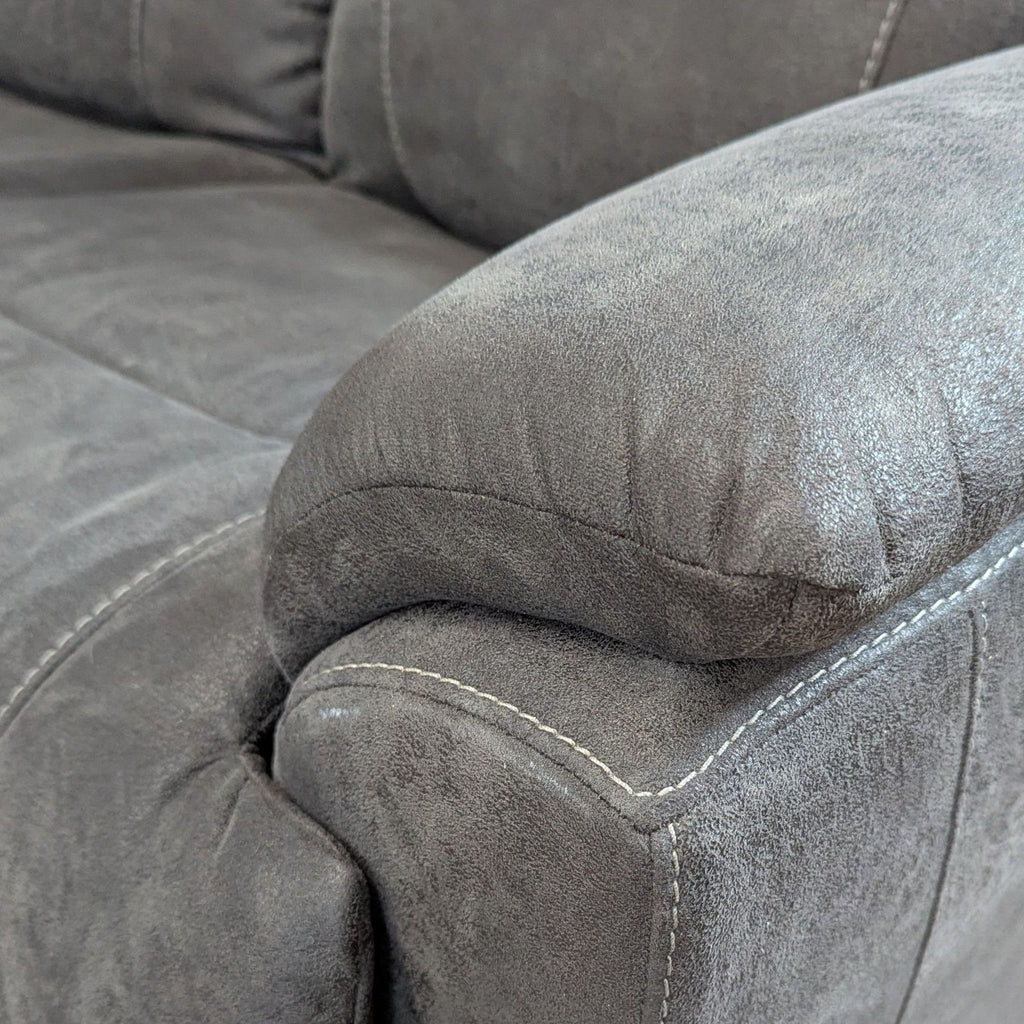 La-Z-Boy Trouper Sectional with Chaise and Storage