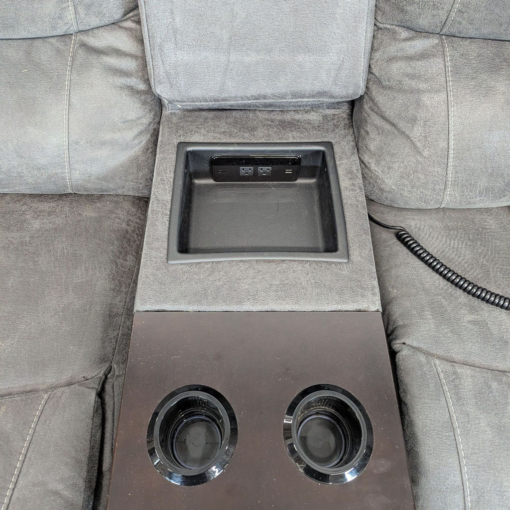 La-Z-Boy Trouper Sectional with Chaise and Storage