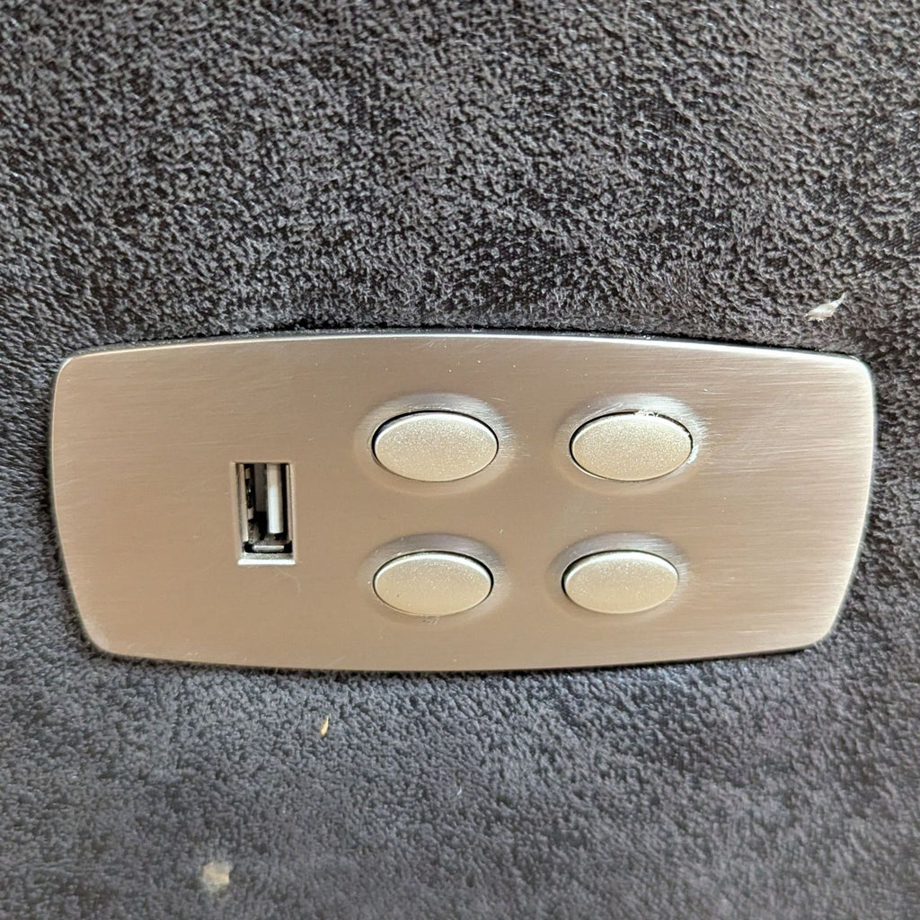 La-Z-Boy Trouper Sectional with Chaise and Storage