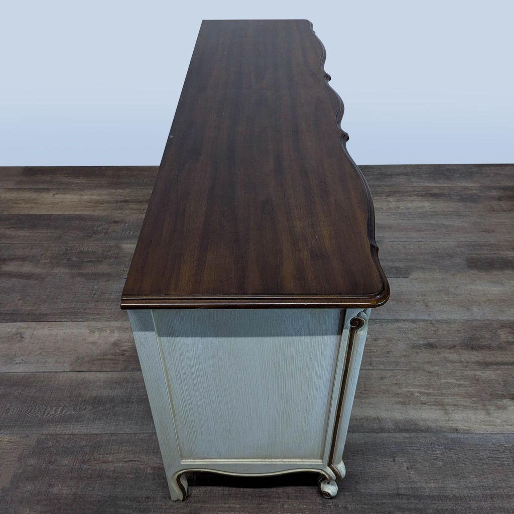 Drexel Heritage Vintage French Provincial 9 Drawer Dresser