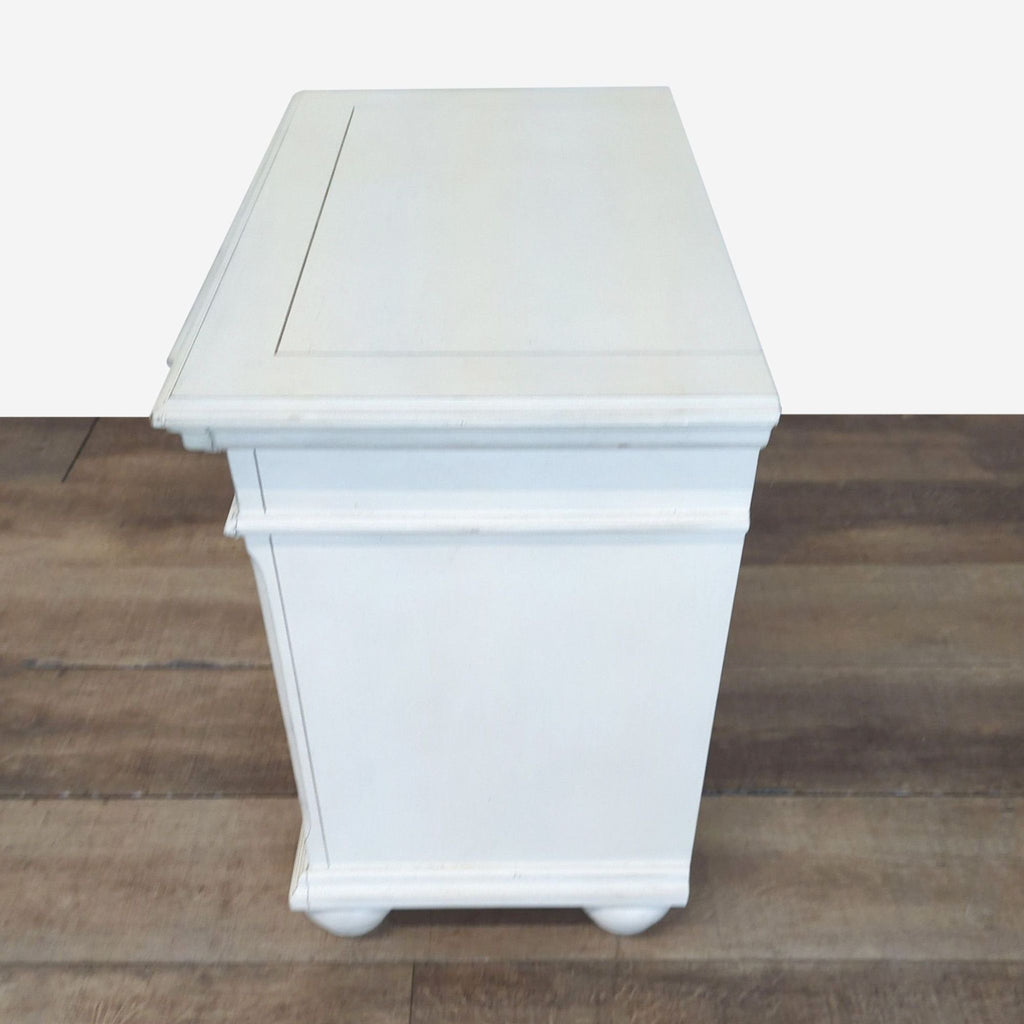 Ashley Furniture Kanwyn Three Drawer Nightstand