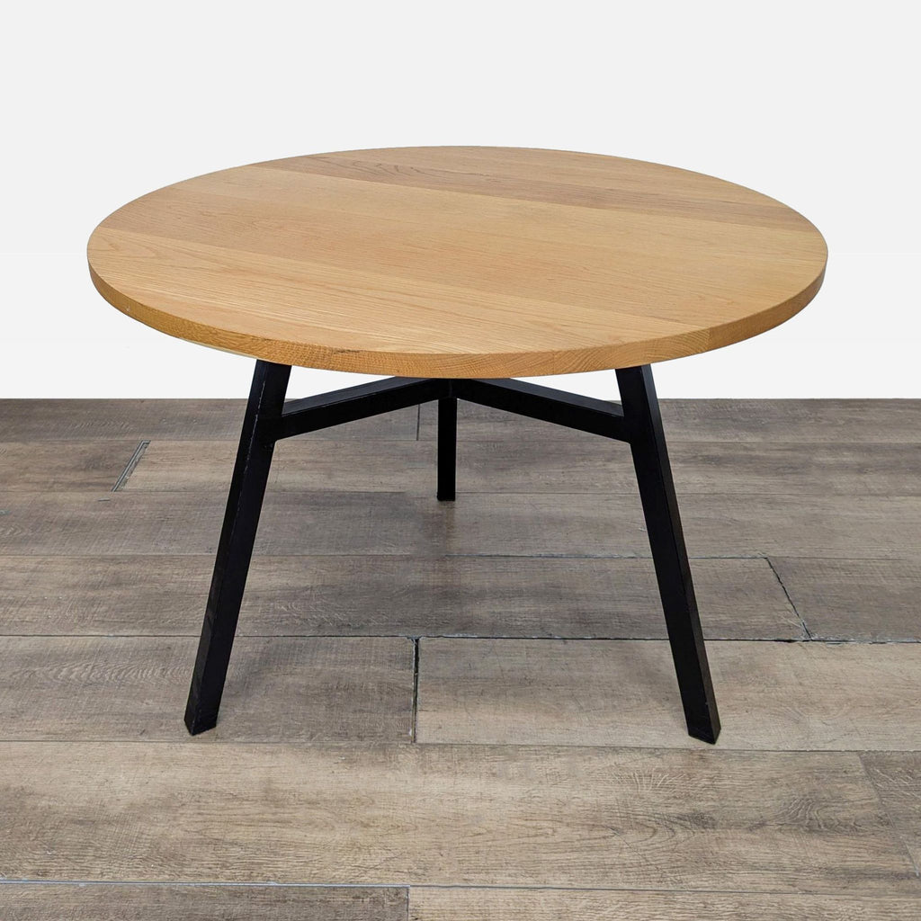 OHIO Furniture Dining Table