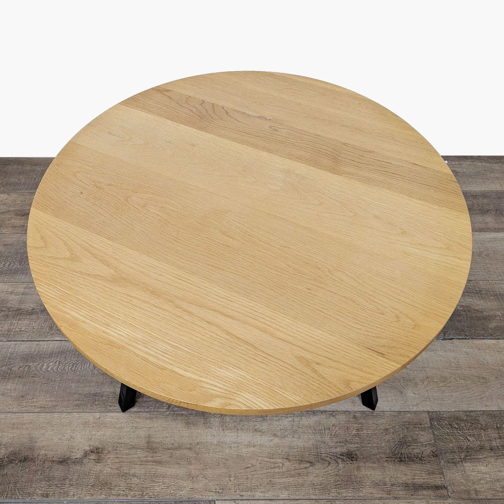 OHIO Furniture Dining Table