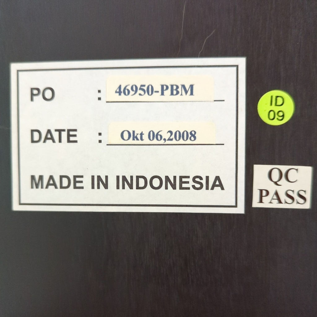 Pottery Barn Dining Table with Two Leaves Expansions