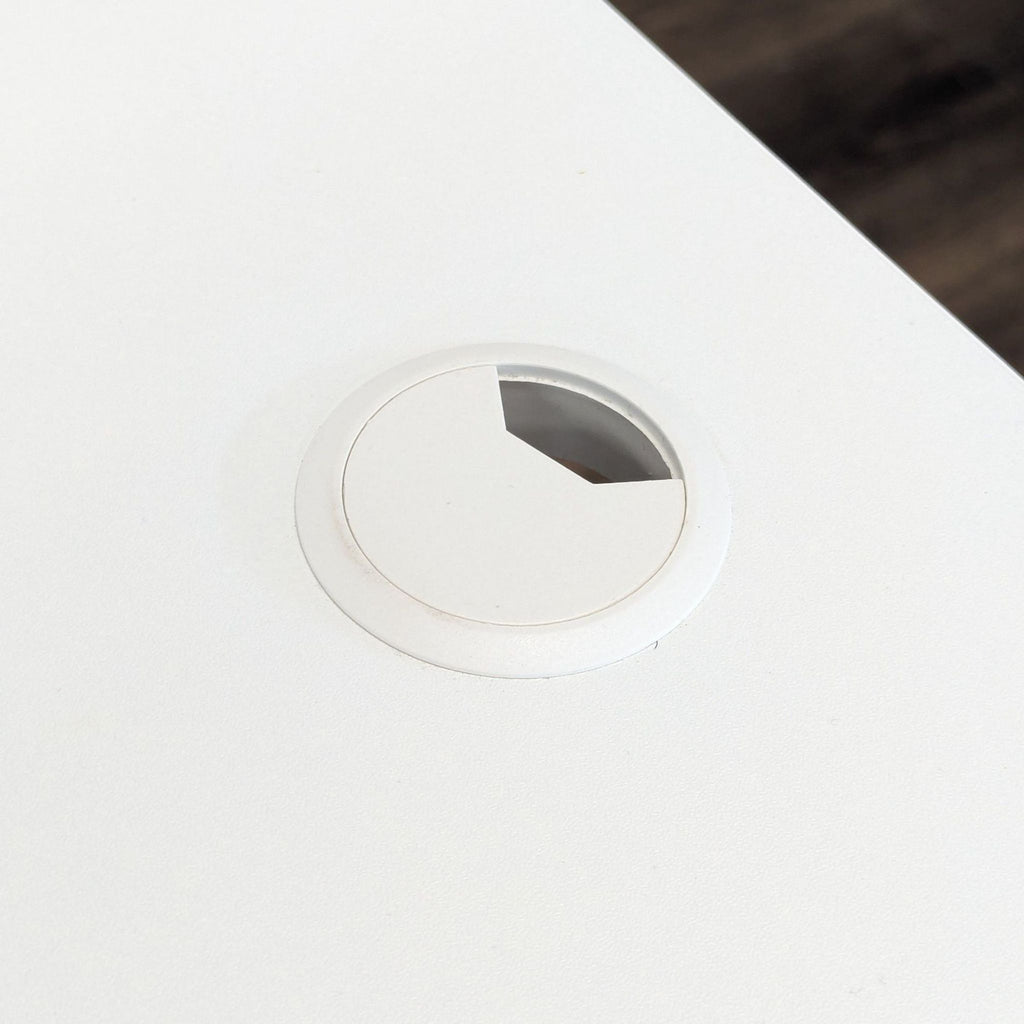 Hengjian Home Furnishings Electric Height Adjustable Standing Desk