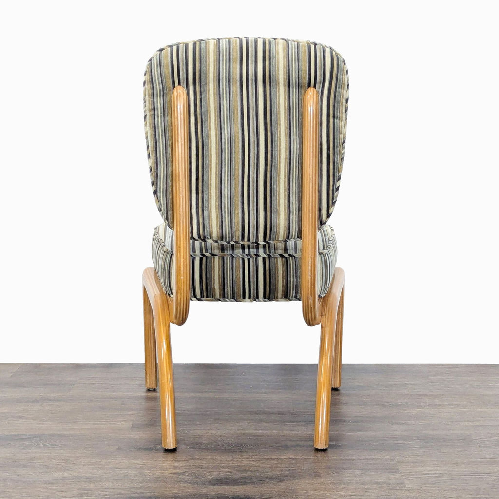 Dining set: Large table with leaf