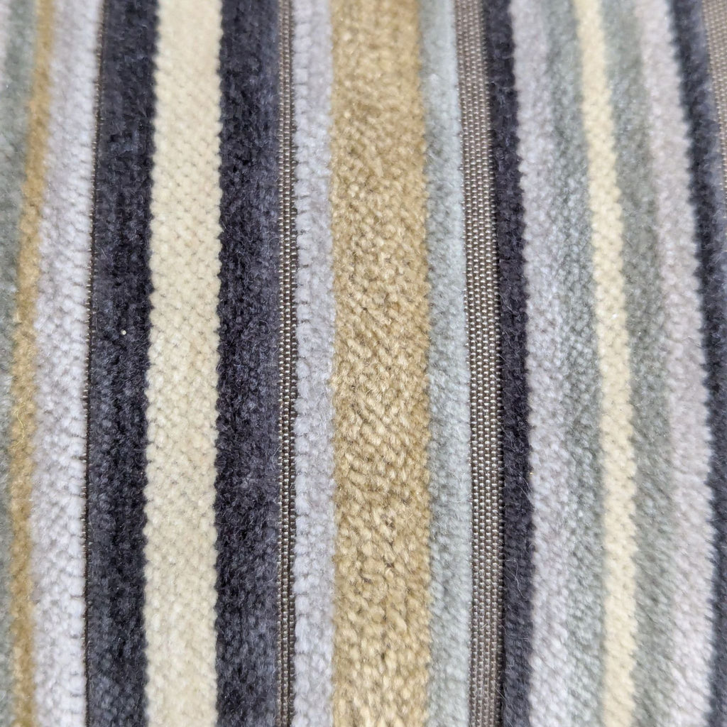 Dining set: Large table with leaf