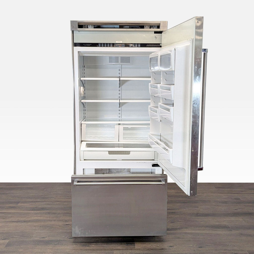 Viking Professional Stainless Steel Refrigerator with Bottom Freezer - Accepted Offer (43.40% discount)