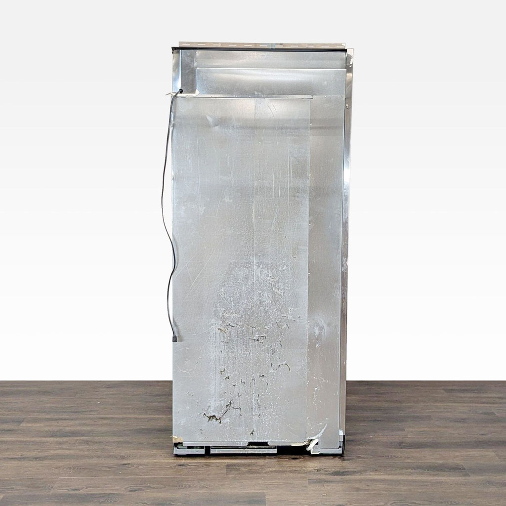 Viking Professional Stainless Steel Refrigerator with Bottom Freezer