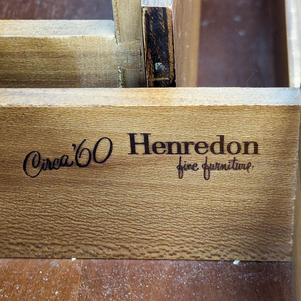 Henredon Vintage 8-Drawer Mid-Century Modern Dresser - Solid Wood Storage