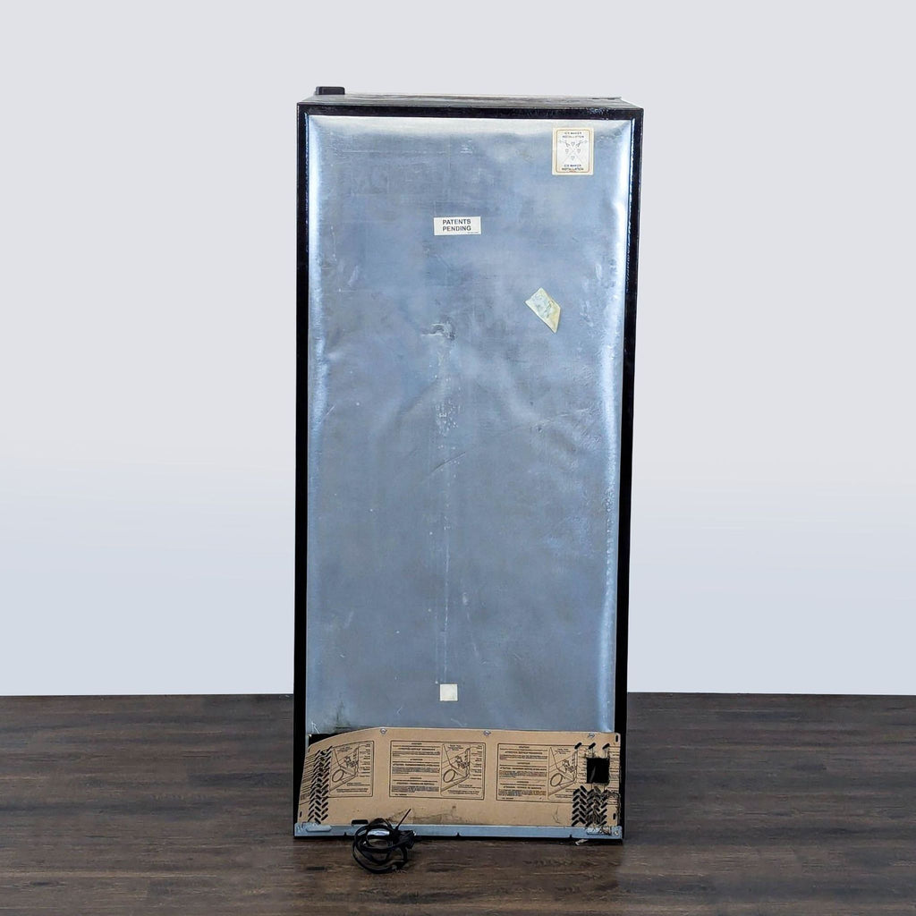 Frigidaire Stainless Steel Top Freezer Refrigerator - Spacious Interior