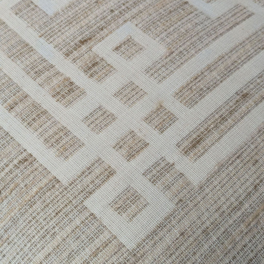 Drexel Chinoiserie Style Oval Dining Table with 8 Chairs