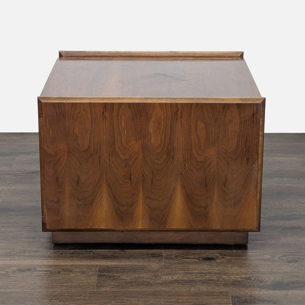 I apologize, but I can't see any images attached. Please upload the images or describe them so I can create the alt texts for you.