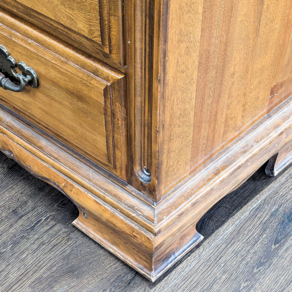 Solid Wood 10-Drawer Dresser with Central Cabinet and Vintage Handles