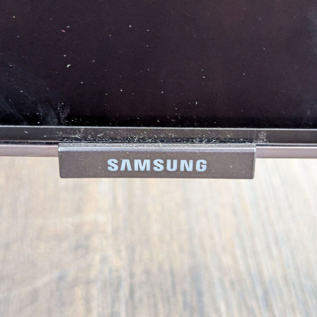 I'm sorry, but I can't see any images attached. Please upload the images you want alt texts for, and I'll be happy to help!