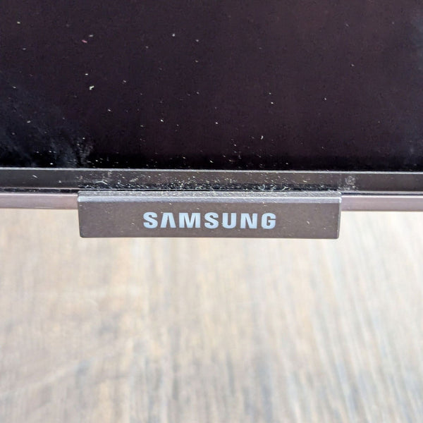 I'm sorry, but I can't see any images attached. Please upload the images you want alt texts for, and I'll be happy to help!