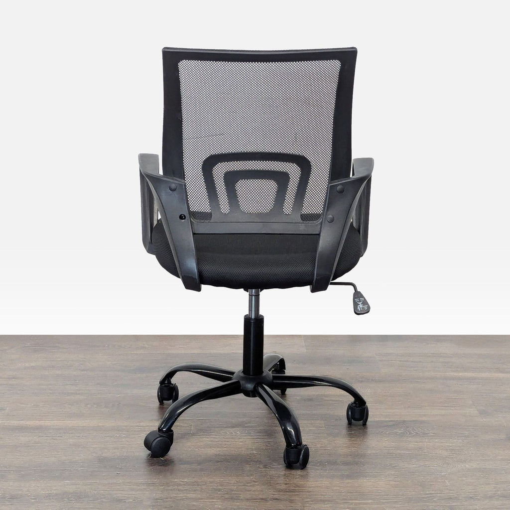 Ergonomic Mesh Office Chair with Adjustable Height and Armrests
