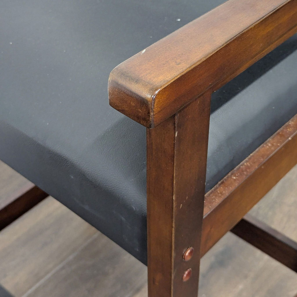 BlueWave Hathaway Cambridge Spectator Chair