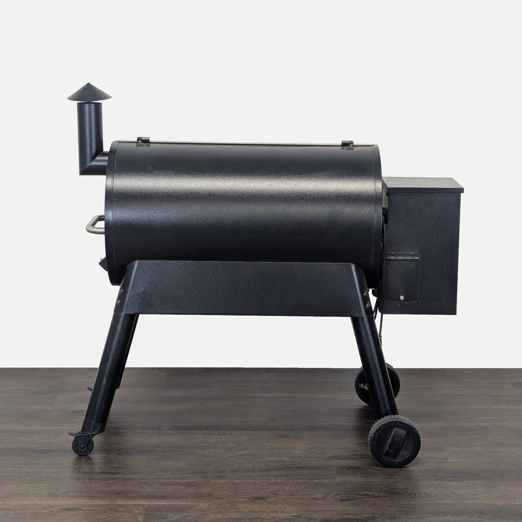 Traeger Pellet Grill with Wheeled Base – Durable Outdoor BBQ Grill