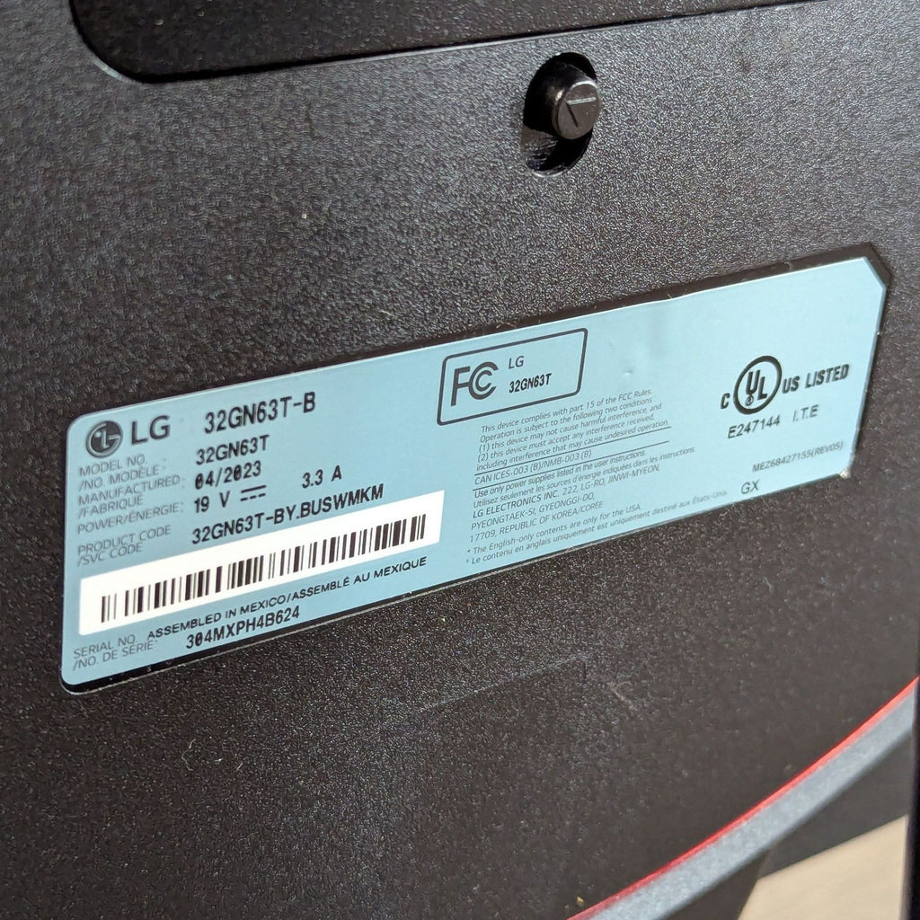 LG UltraGear 32" Gaming Monitor with G-SYNC, HDMI, and DisplayPort