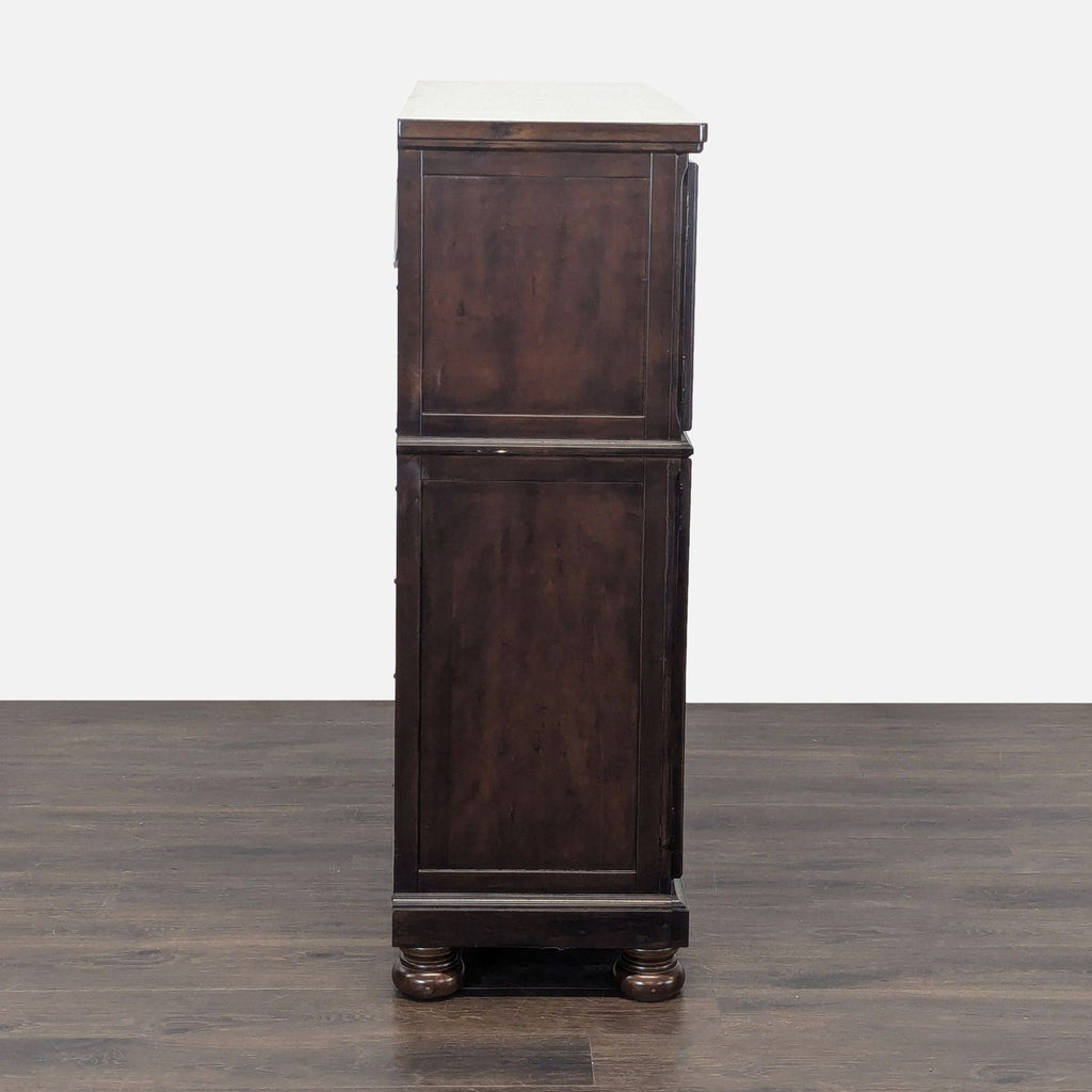 Porter Dining Server