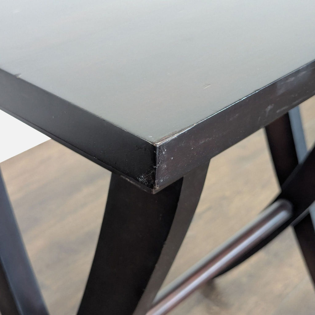 Wooden End Table with Curved Legs