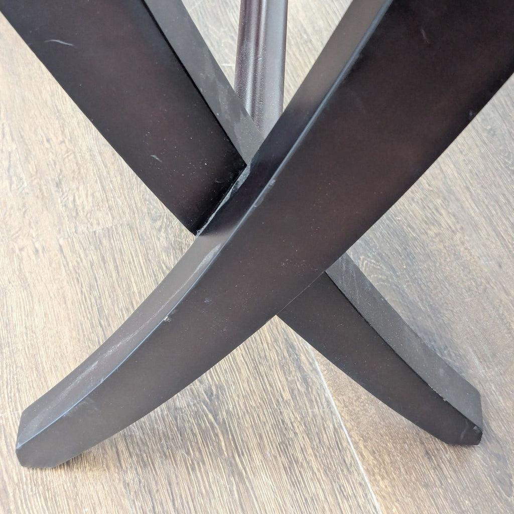 Wooden End Table with Curved Legs
