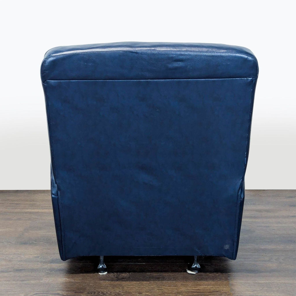 Southern Motion Blue Leather Recliner Lounge Chair - Comfortable and Adjustable