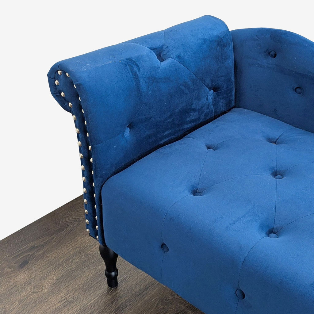 Elegant Blue Velvet Chaise Lounge Sofa with Tufted Design