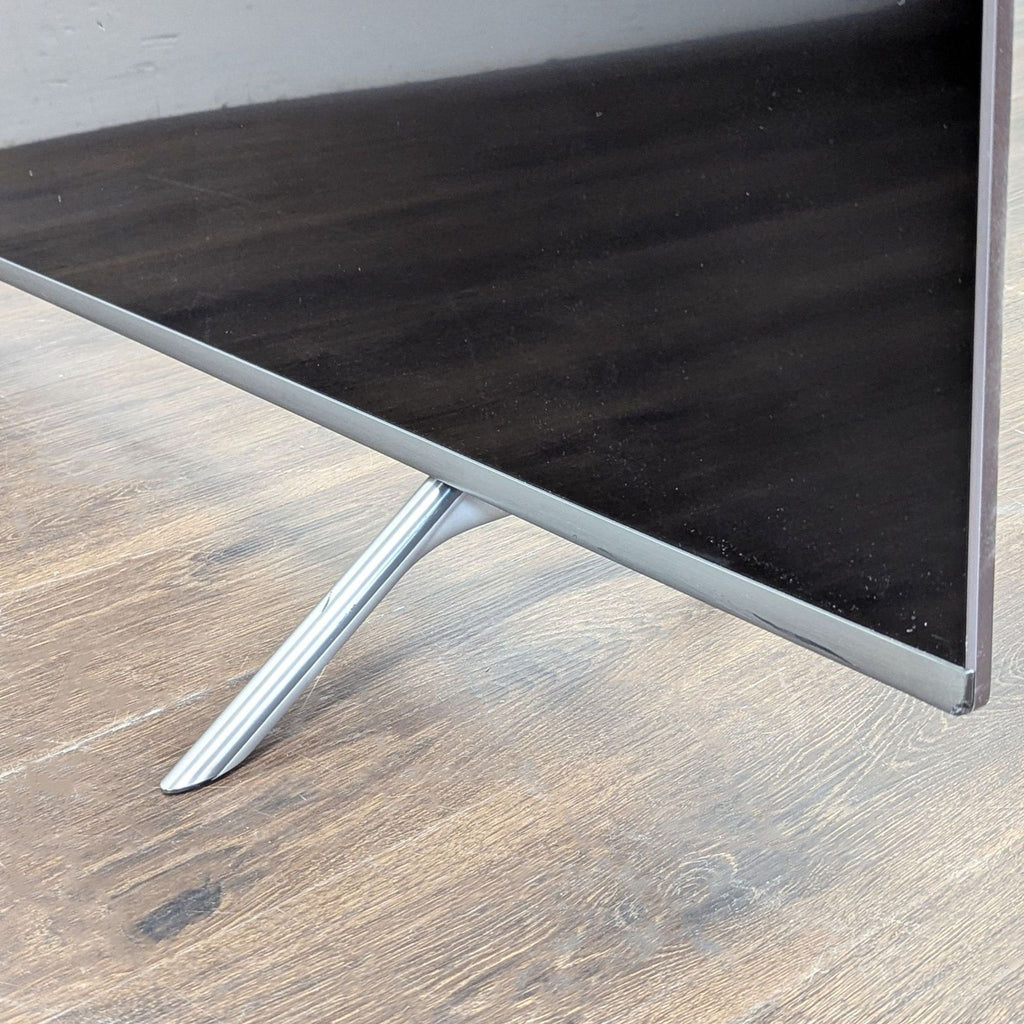 Samsung 80-Inch 4K Ultra HD Smart TV - Sleek Design, Great Condition