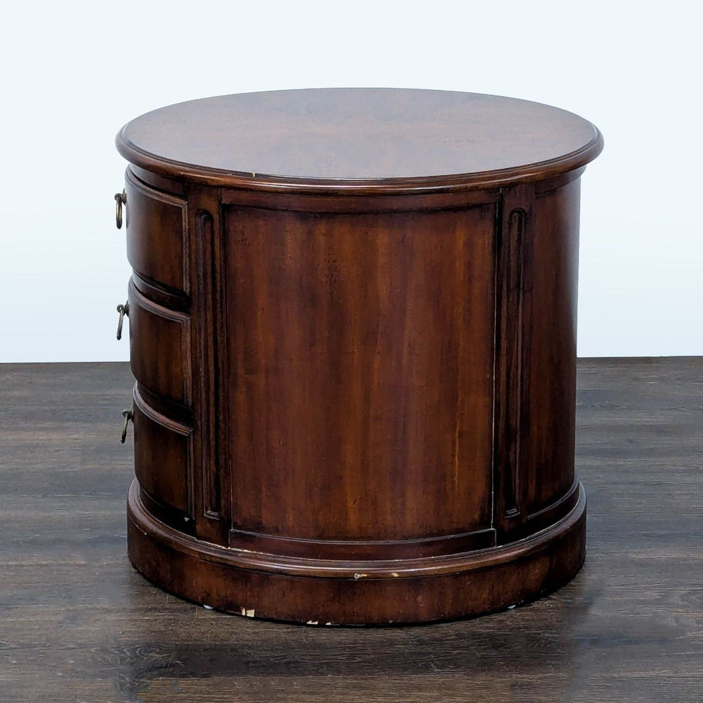 Hekman Oval Drum Table